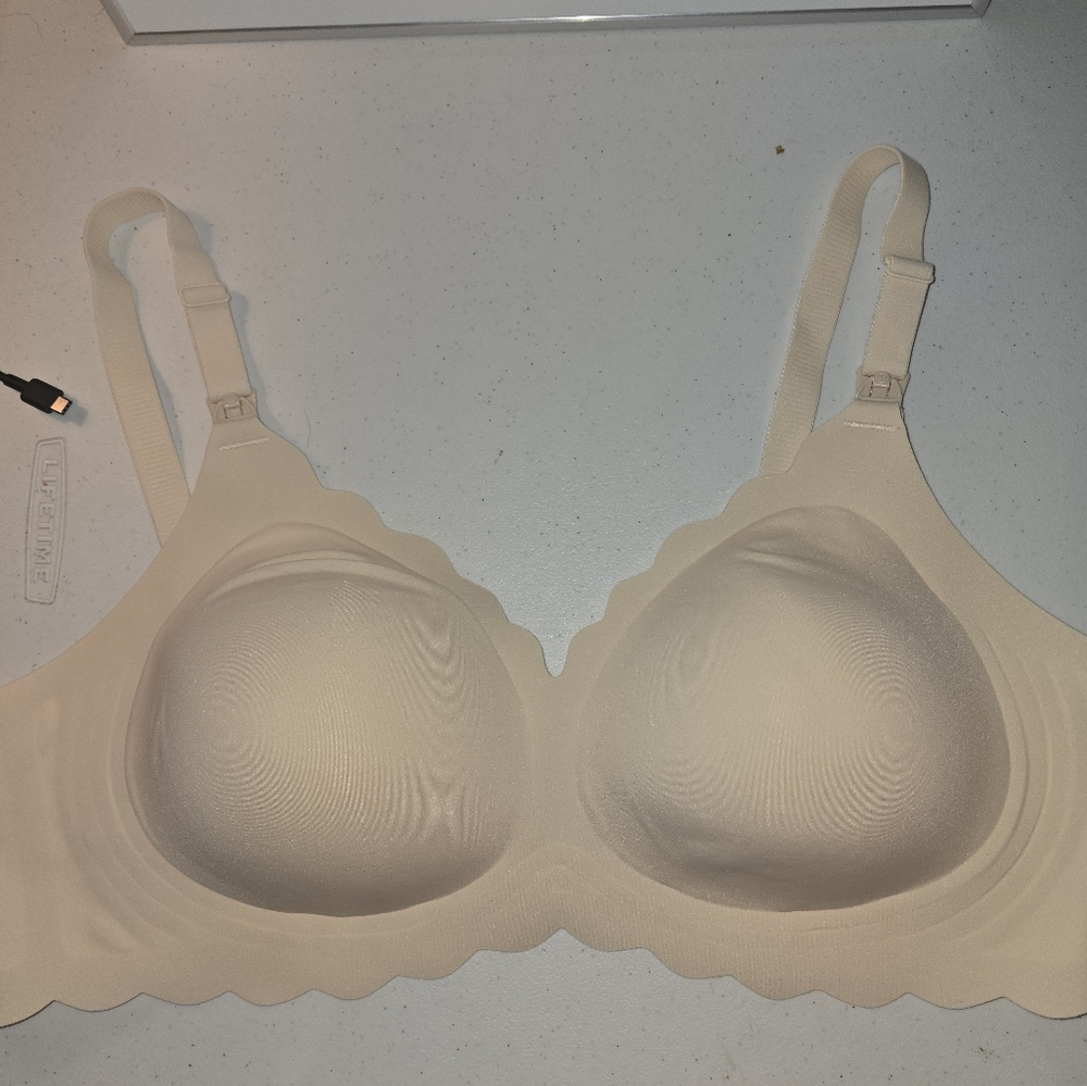 Brand New Momcozy Nursing Bra 3x